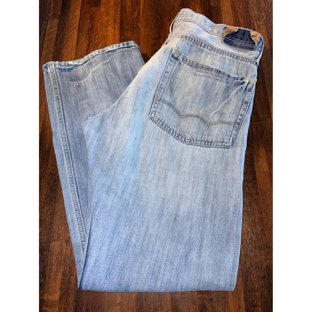 American Eagle Mens Relaxed Fit Light Wash Denim Jeans 34x32 Blue Cotton